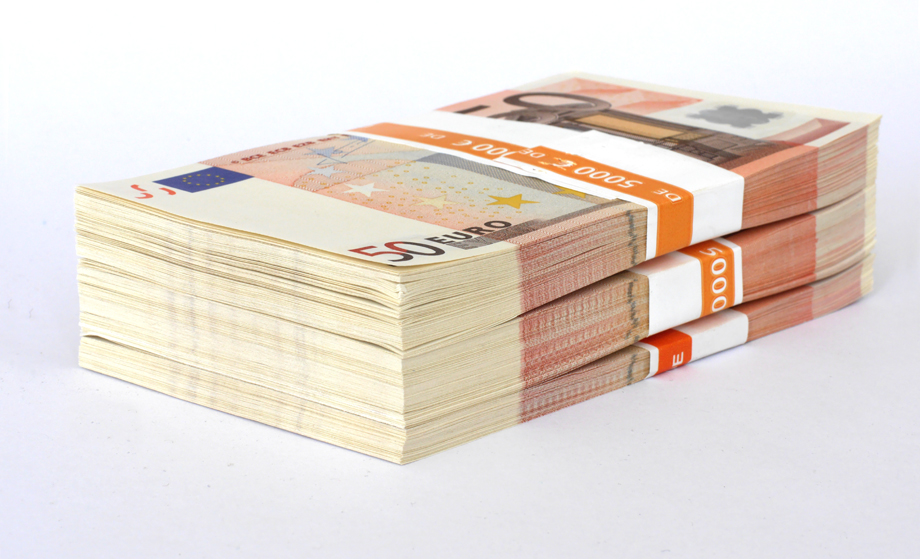 Fourteen thousand Euros was purchased from the Deutsche Bundesbank in Berli...